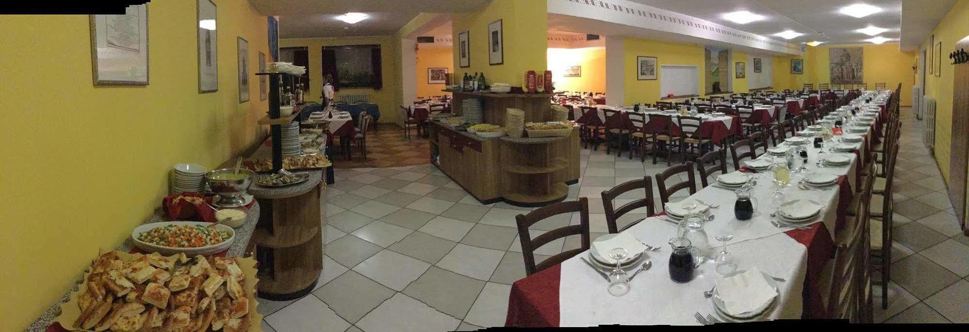 Casa Alpina Sant'Apollinare Hotel Falcade Exterior photo